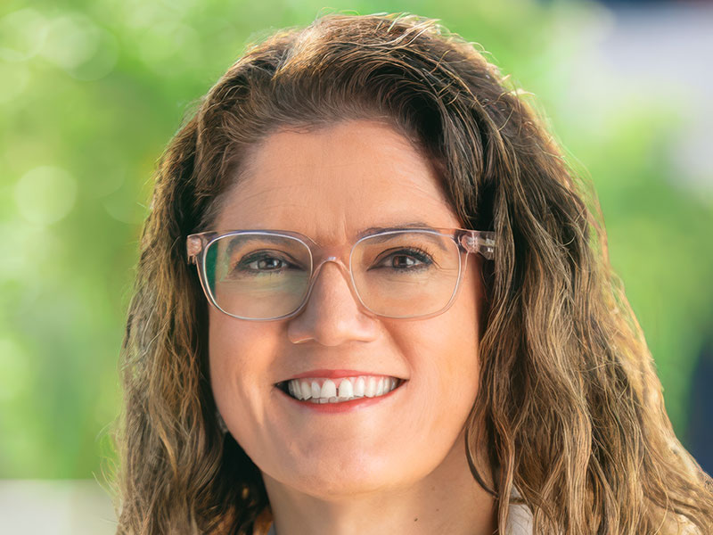 Loreto Valenzuela, decana Ingeniería UC: Aumento de mujeres en ingeniería