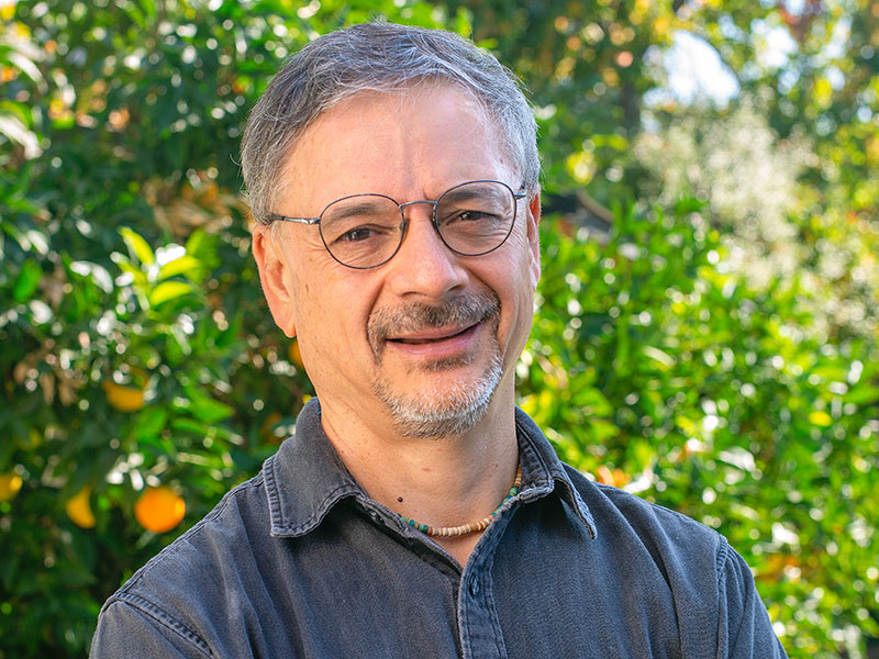 Álvaro Soto, académico UC y director CENIA